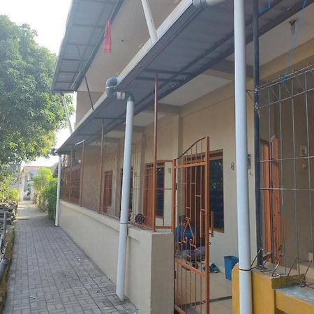 Nusantara Kost Syariah Bulanan Harian Kalasan Exterior photo